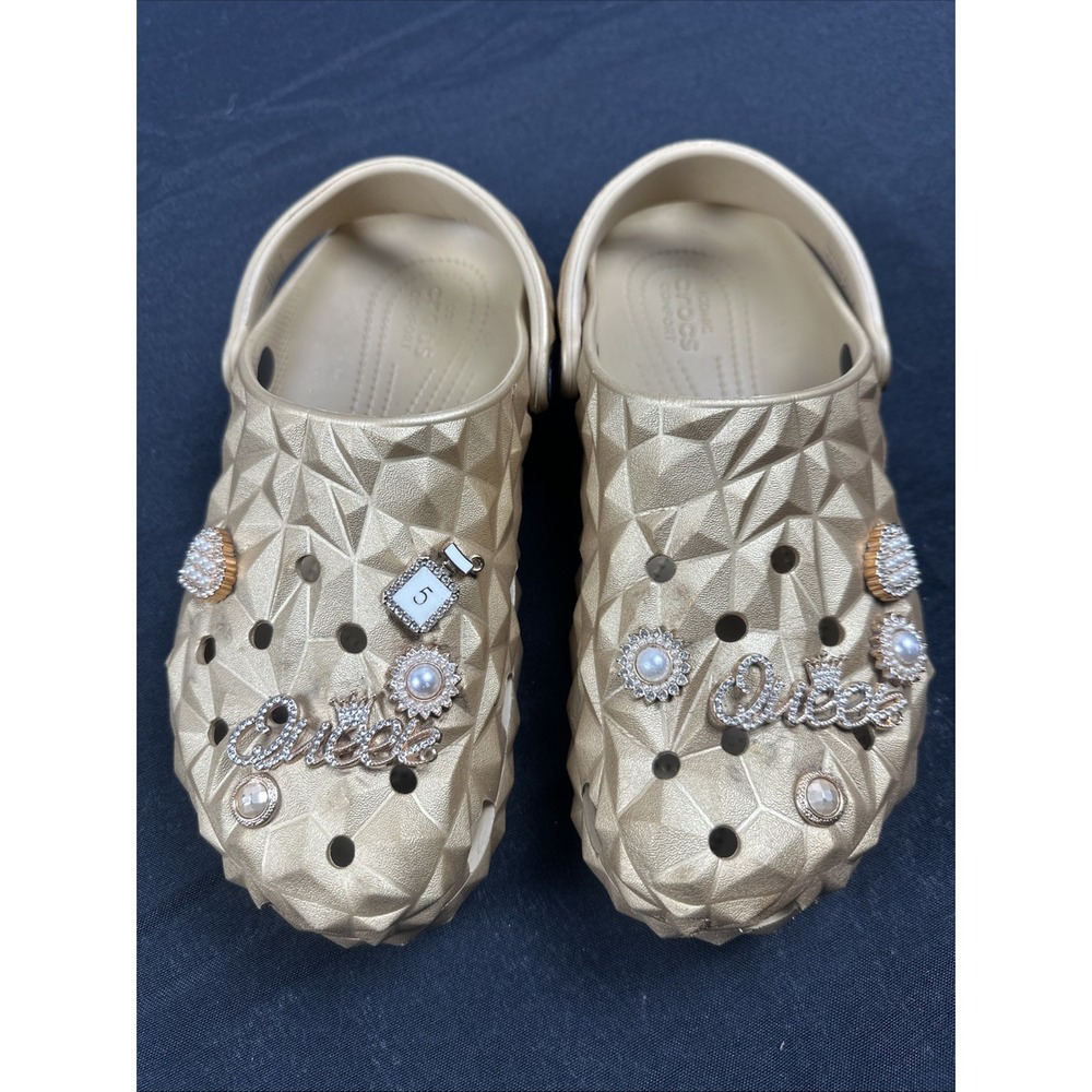 CROCS Classic Metallic Geometric Clog 'Gold' Size 11 Woman's - Picture 1 of 8
